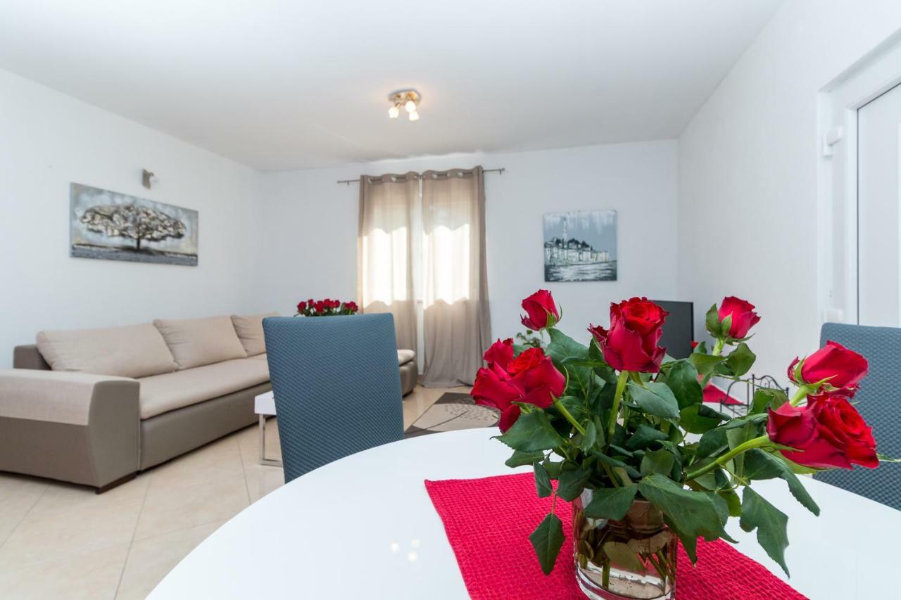 Apartment Jurasin Kaštela المظهر الخارجي الصورة